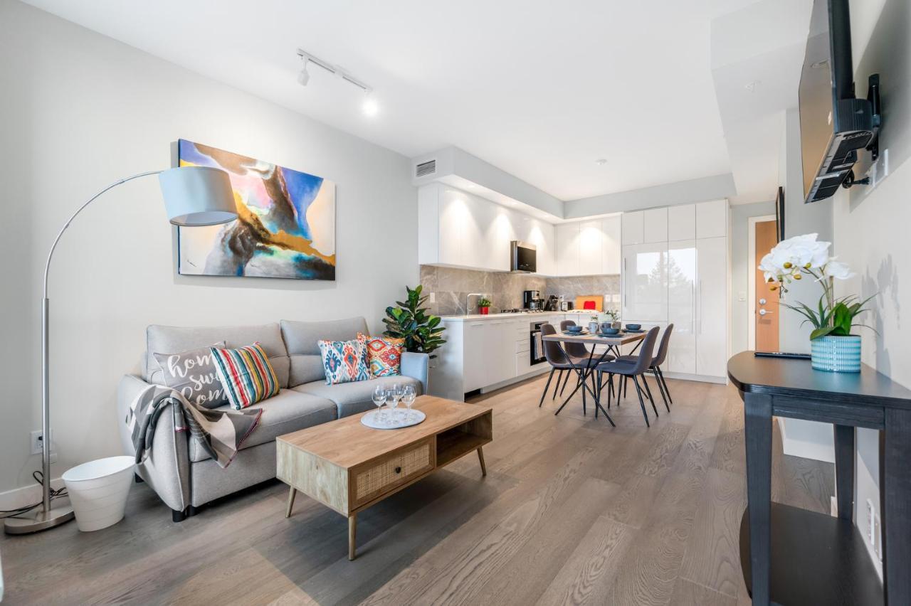 Modern Comfort At Ubc: 1Br Condo Near Campus 溫哥華 外观 照片