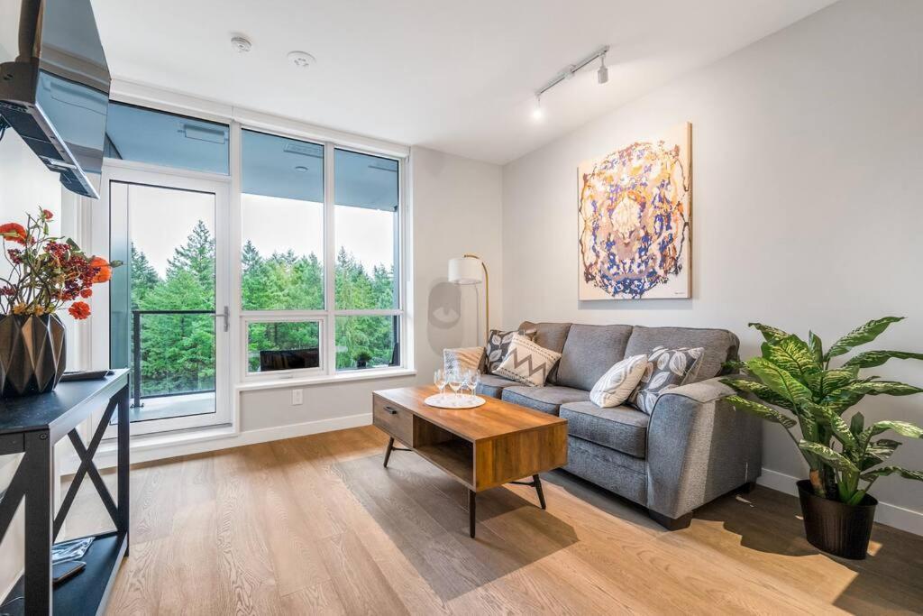 Modern Comfort At Ubc: 1Br Condo Near Campus 溫哥華 外观 照片